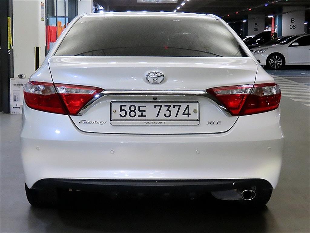 Toyota Camry - Vista 5