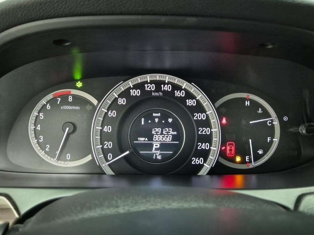 Honda Accord - Vista 6