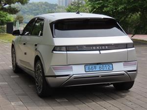 HYUNDAI Ioniq 5 - Vista 8