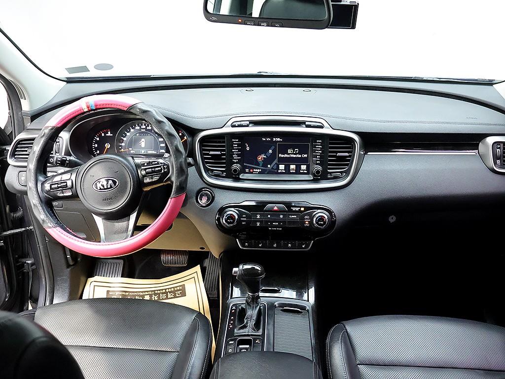 KIA Sorento - Vista 9