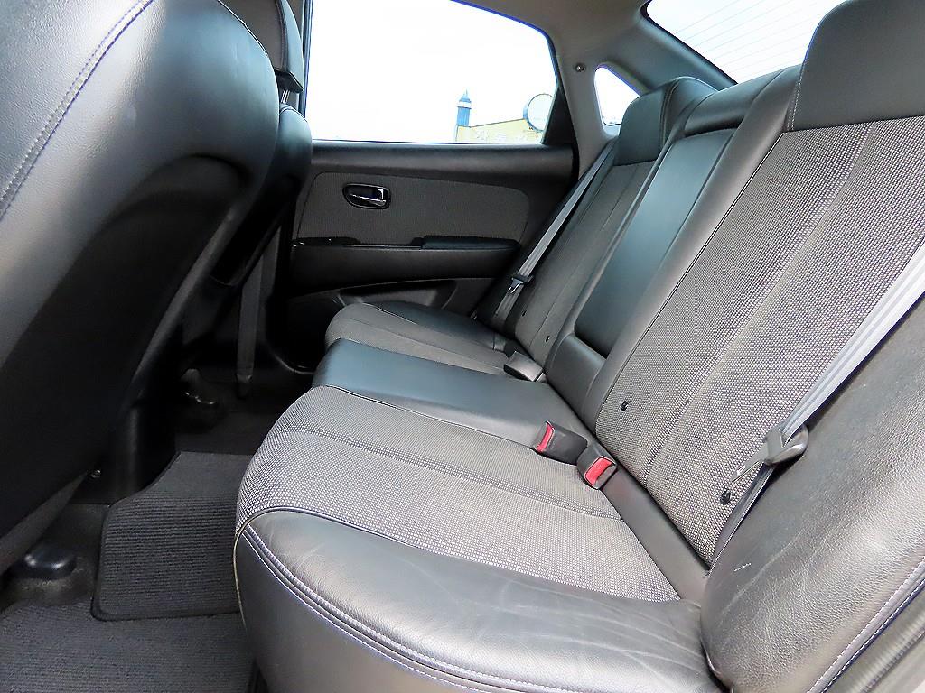 HYUNDAI Avante - Vista 6