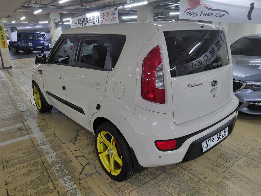 KIA Soul - Vista 6