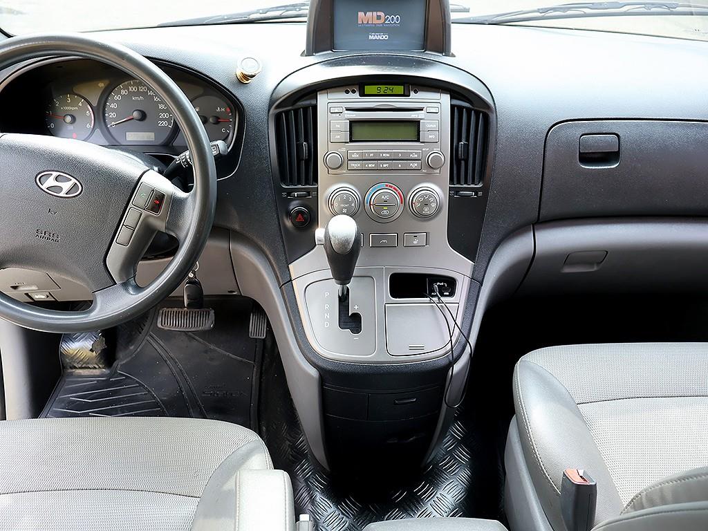 HYUNDAI Starex - Vista 9