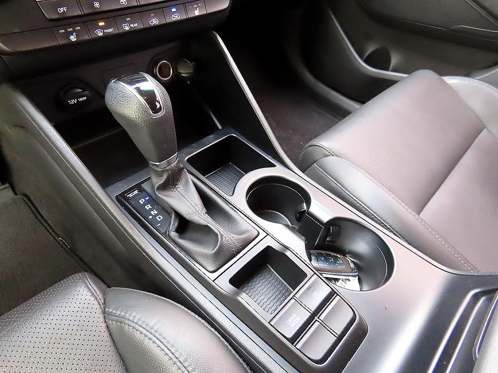 HYUNDAI Tucson - Vista 10