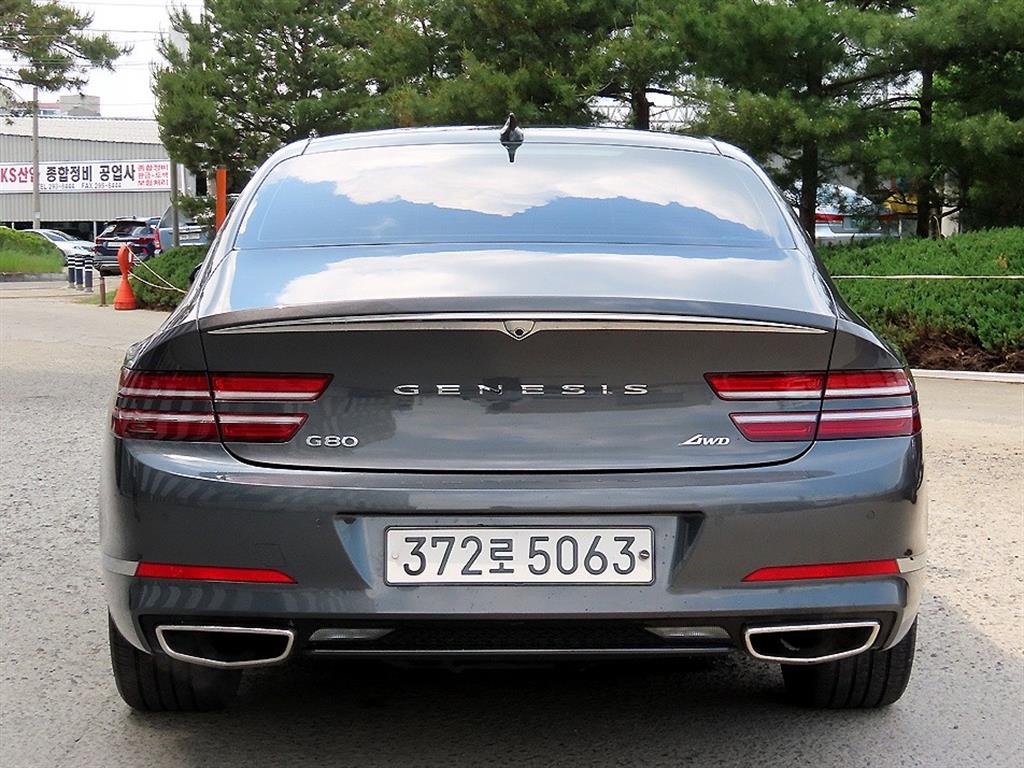 Genesis G80 - Vista 4