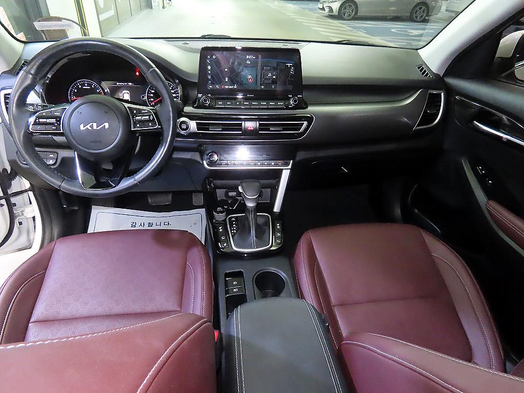 KIA Seltos - Vista 10
