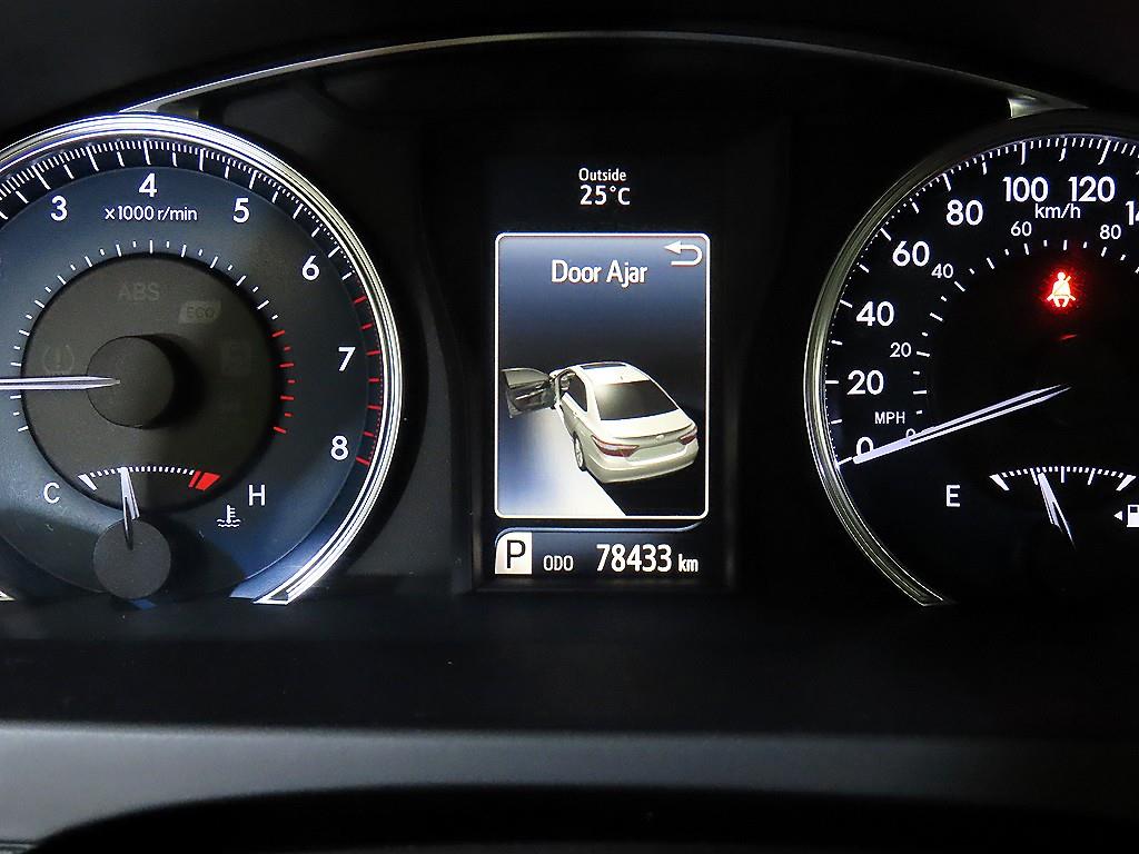 Toyota Camry - Vista 9