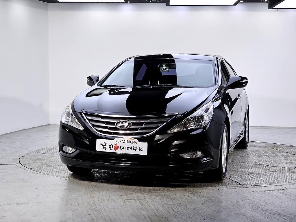 HYUNDAI Sonata - Vista 2