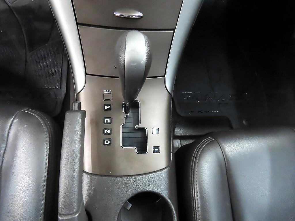 HYUNDAI Sonata - Vista 10