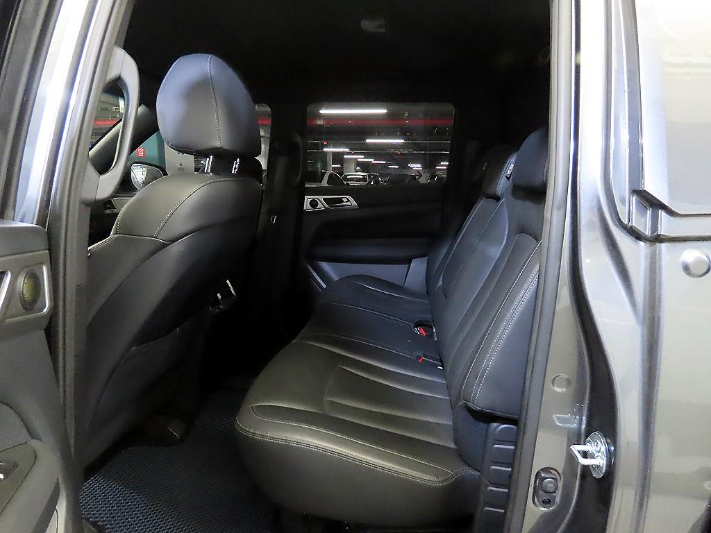Ssangyong Rexton - Vista 7