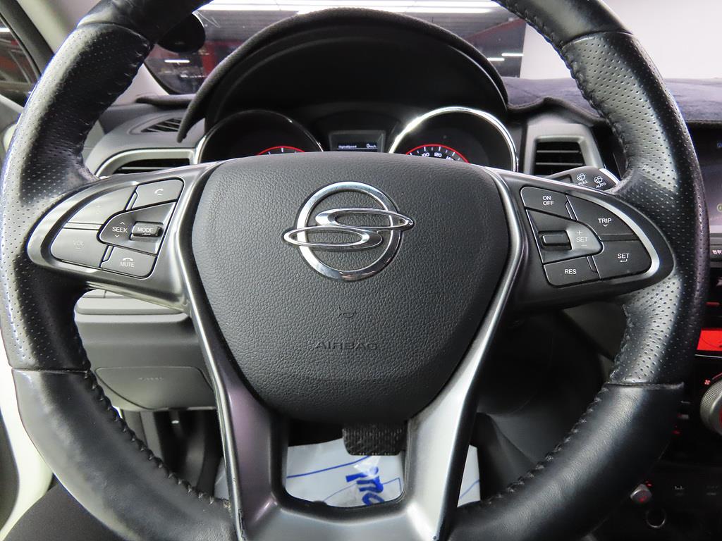 Ssangyong Tivoli 2019 Blanco - Importación desde Corea - HF Imports Iquique - Foto 16