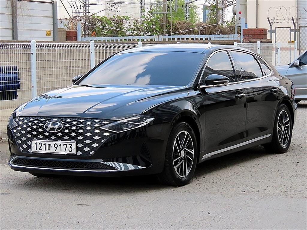 HYUNDAI Grandeur - Vista 2