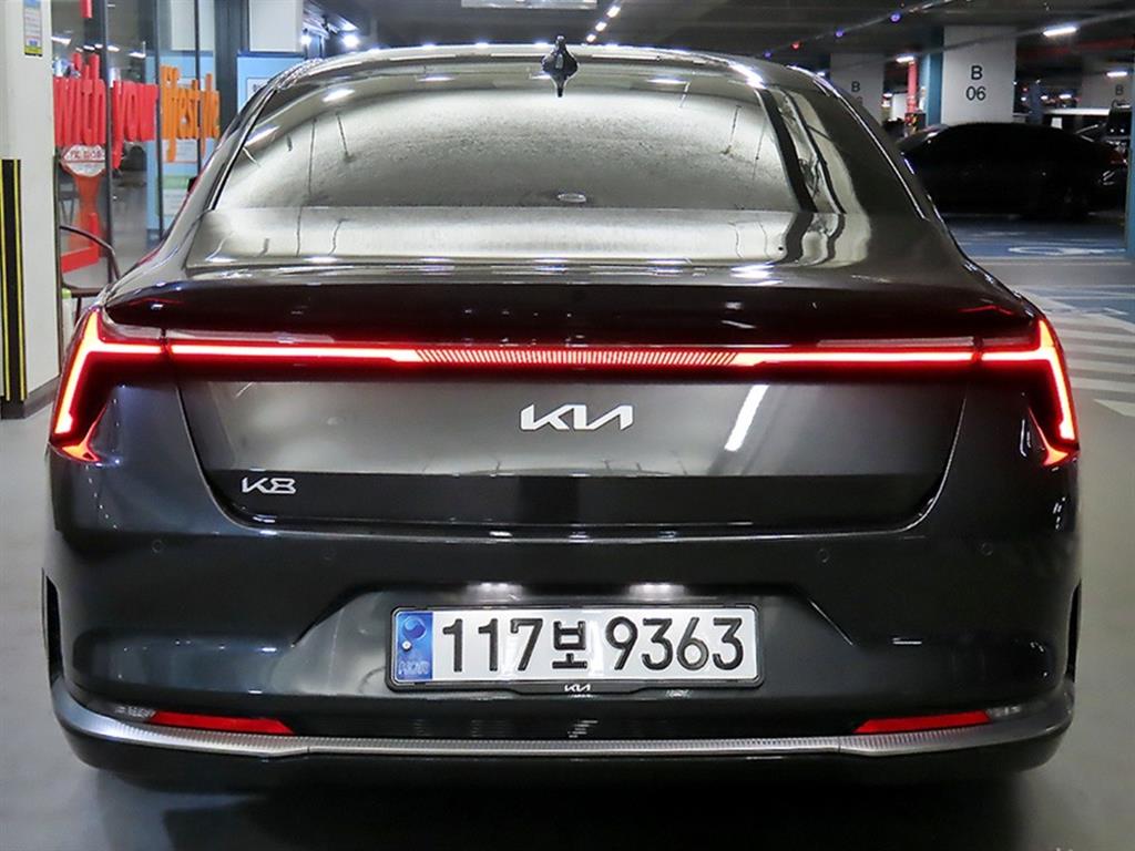 KIA K8 - Vista 5