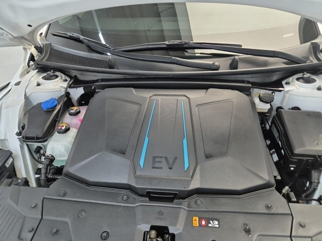 HYUNDAI Ioniq 5 - Vista 5