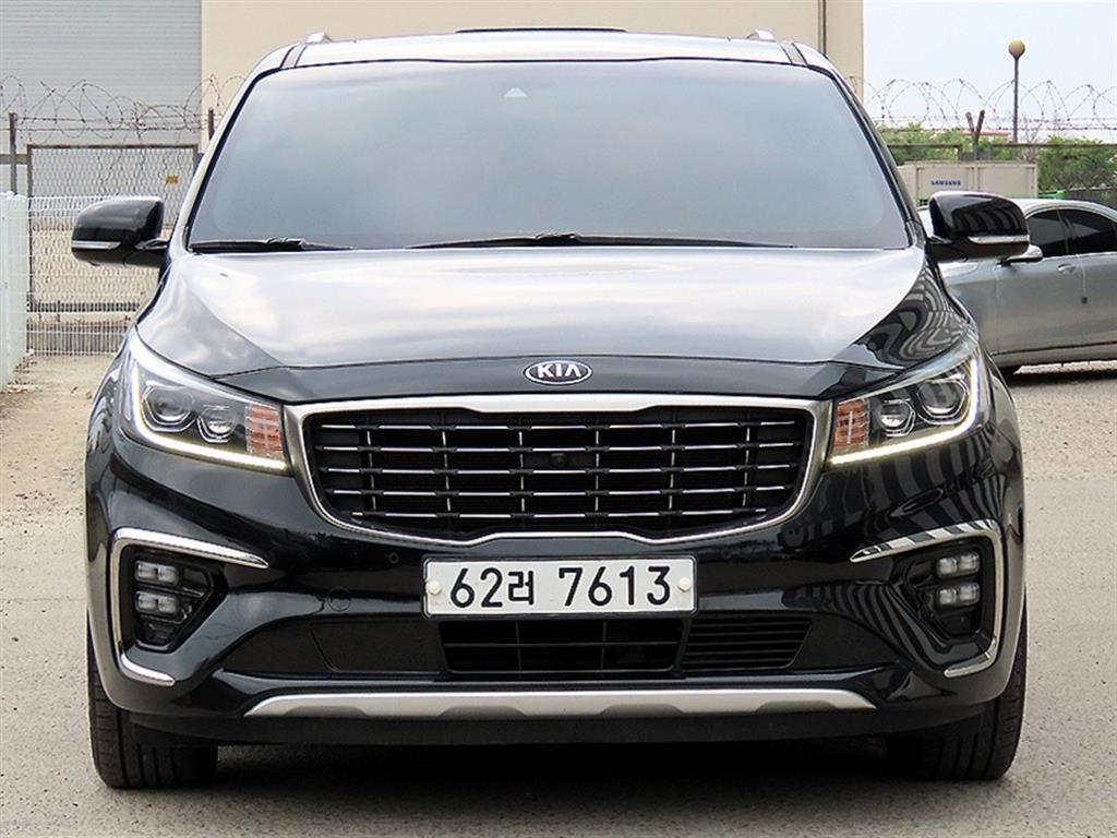KIA Carnival - Vista 3