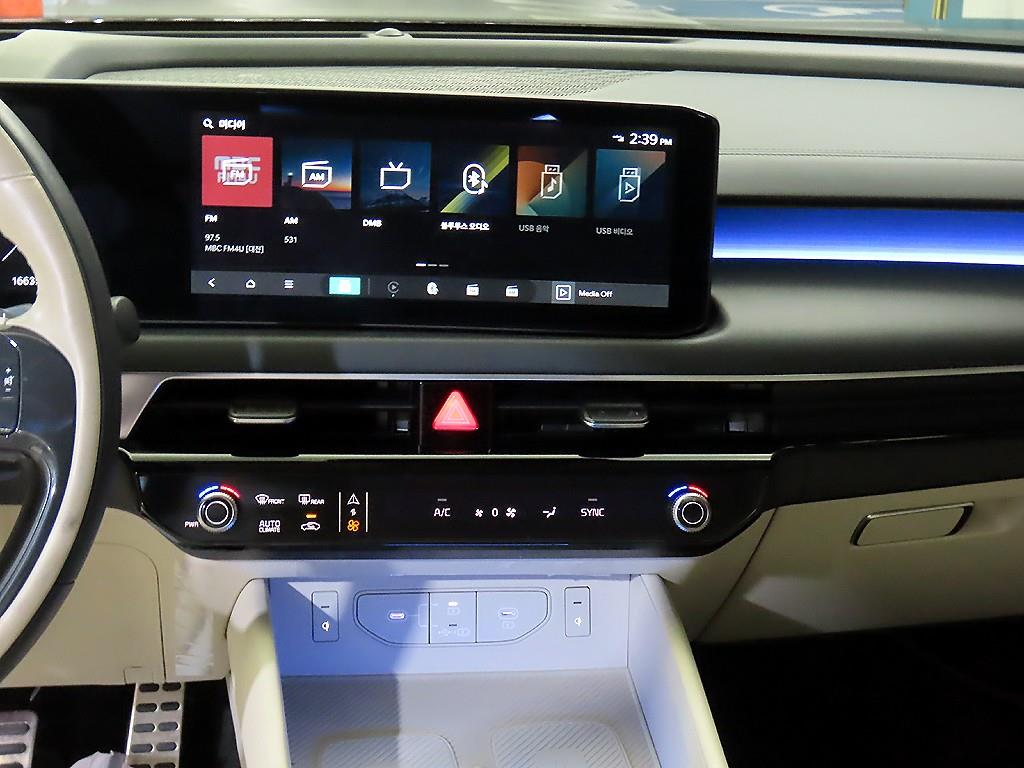 KIA K8 - Vista 11