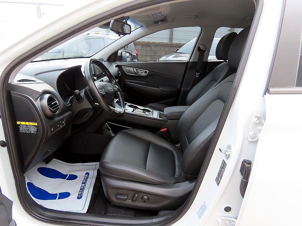 HYUNDAI Kona - Vista 5