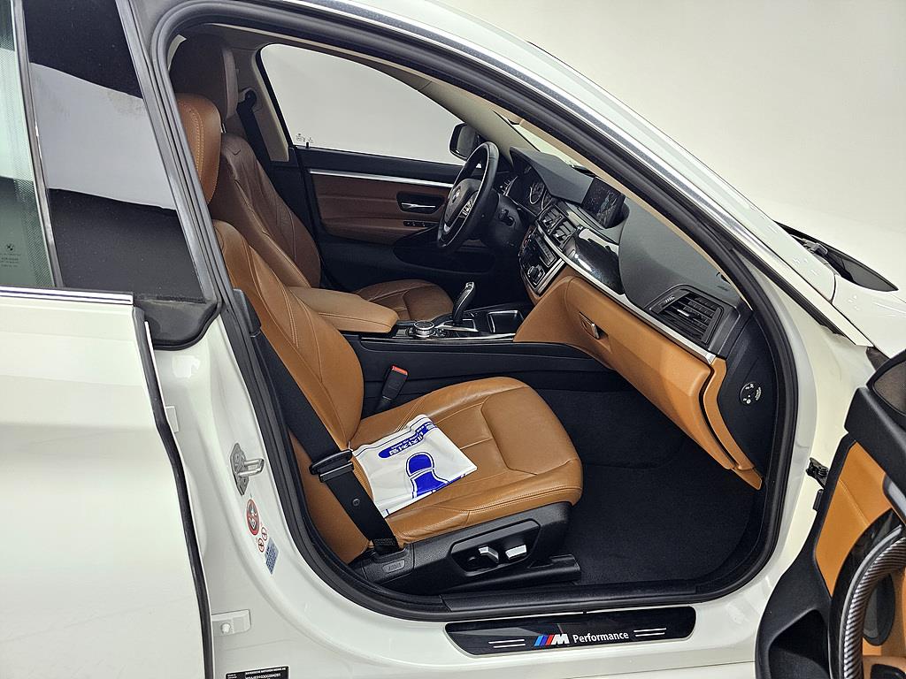 BMW 4 Series - Vista 11