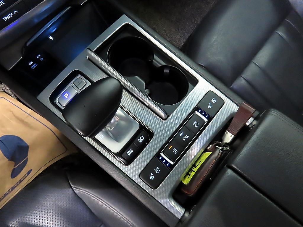 Genesis G80 - Vista 10