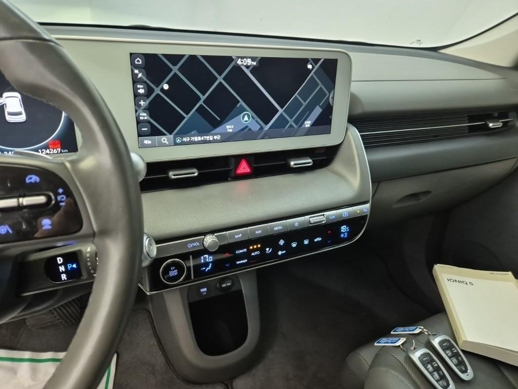 HYUNDAI Ioniq 5 - Vista 10