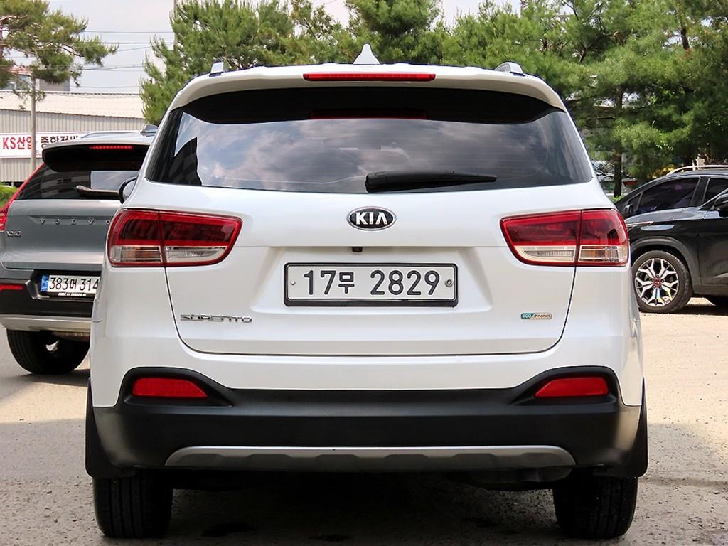 KIA Sorento - Vista 4
