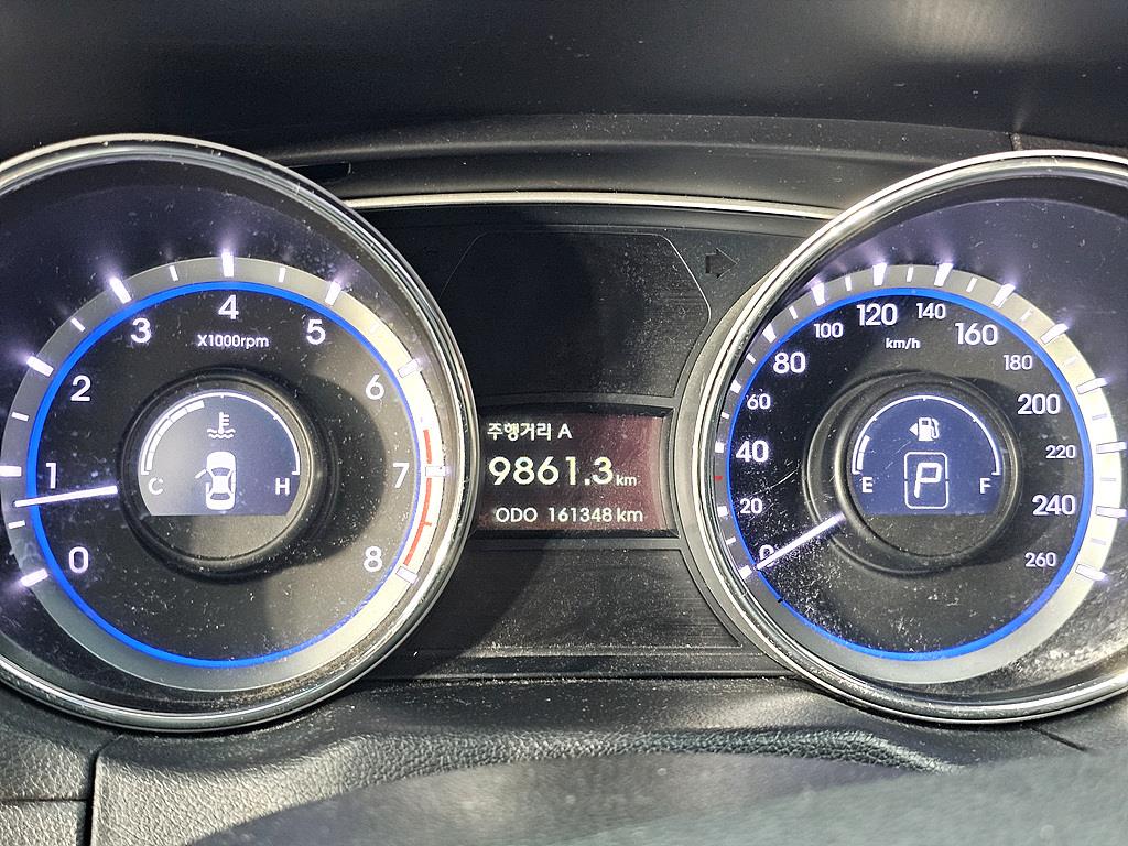 HYUNDAI Sonata - Vista 7