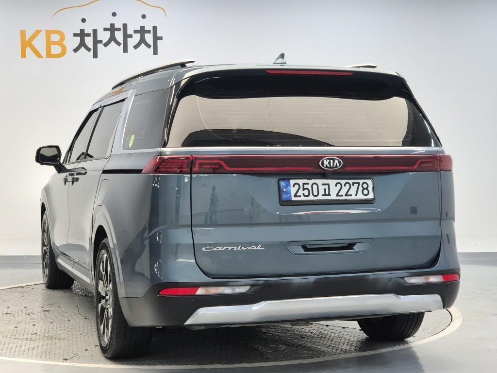 KIA Carnival - Vista 2