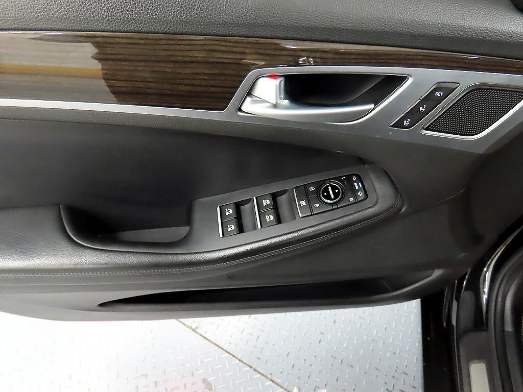 Genesis G80 - Vista 11