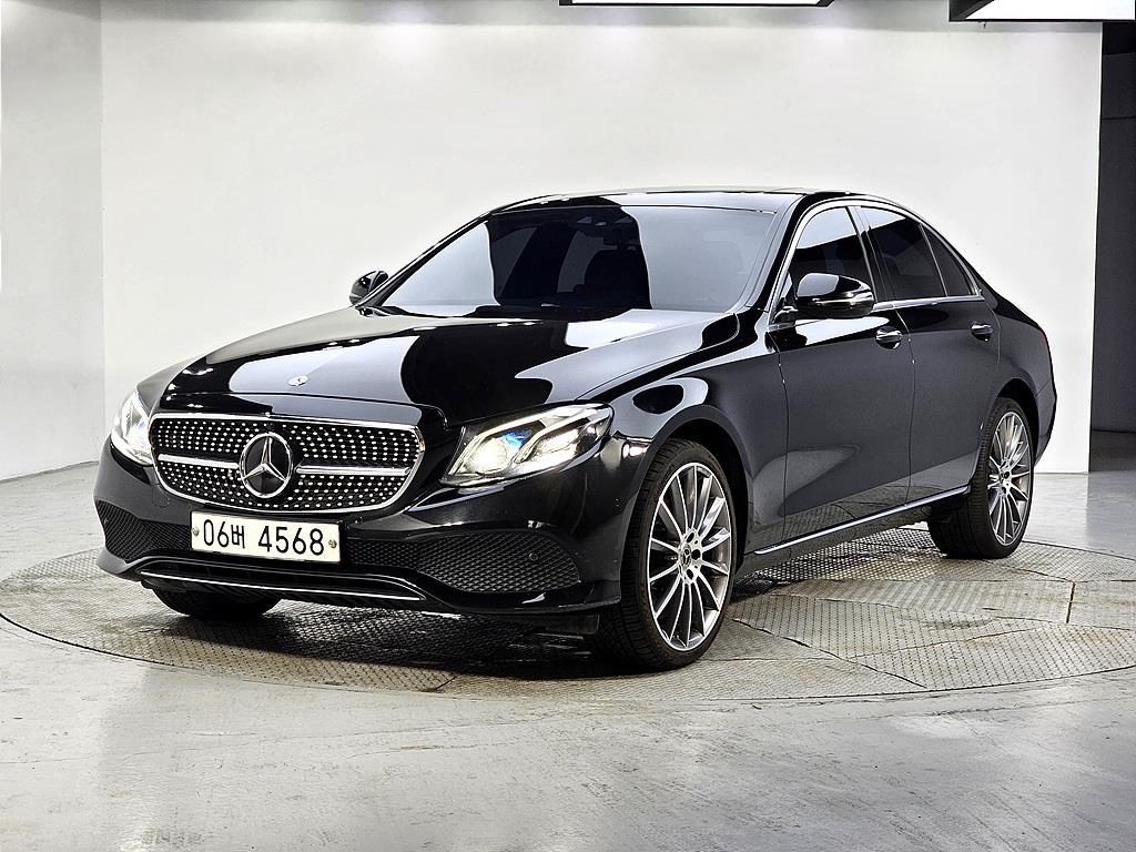 Mercedes Benz E class 2017 Negro - Importación desde Corea - HF Imports Iquique - Foto 1