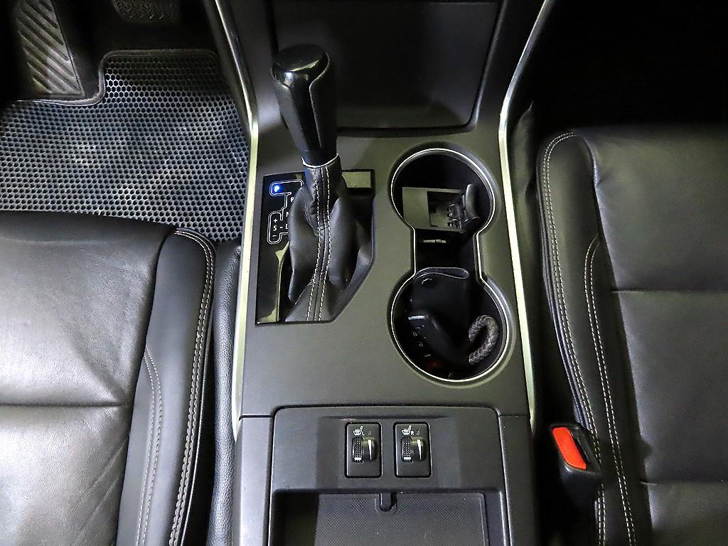Toyota Camry - Vista 12