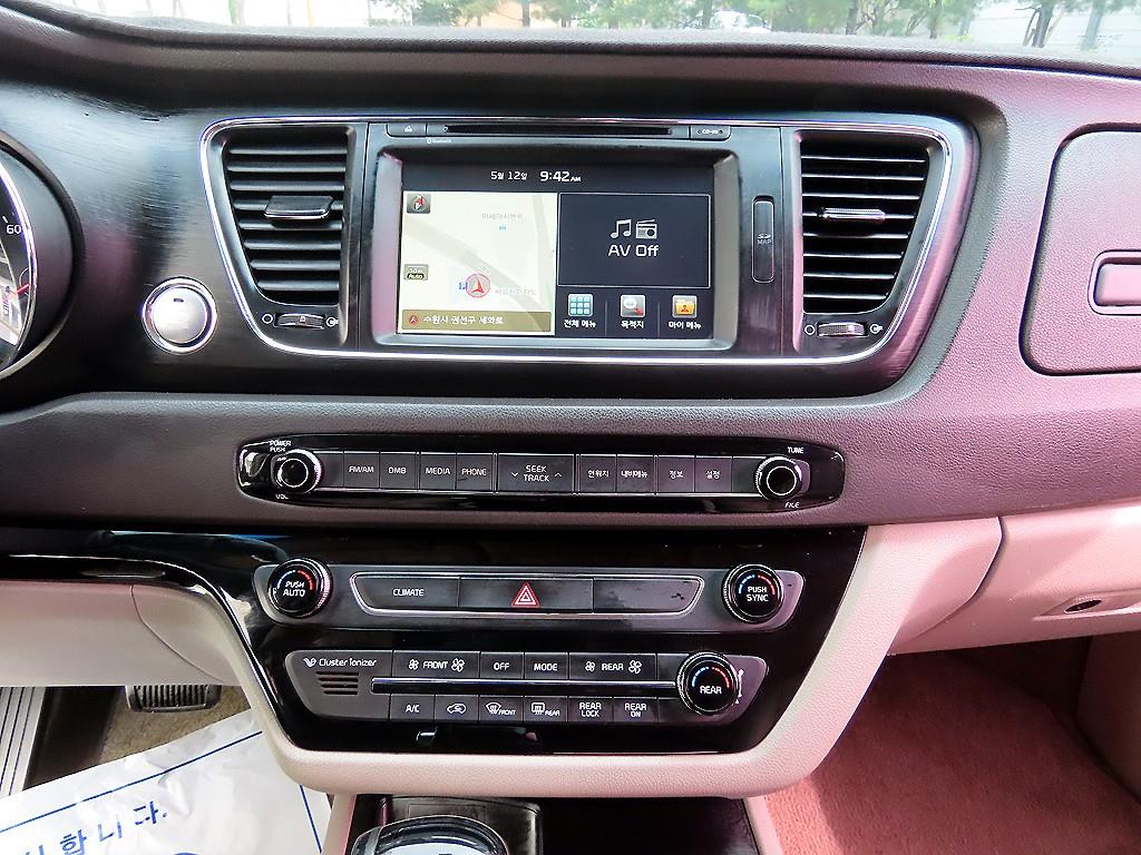 KIA Carnival 2016 Plateado - Importación desde Corea - HF Imports Iquique - Foto 13