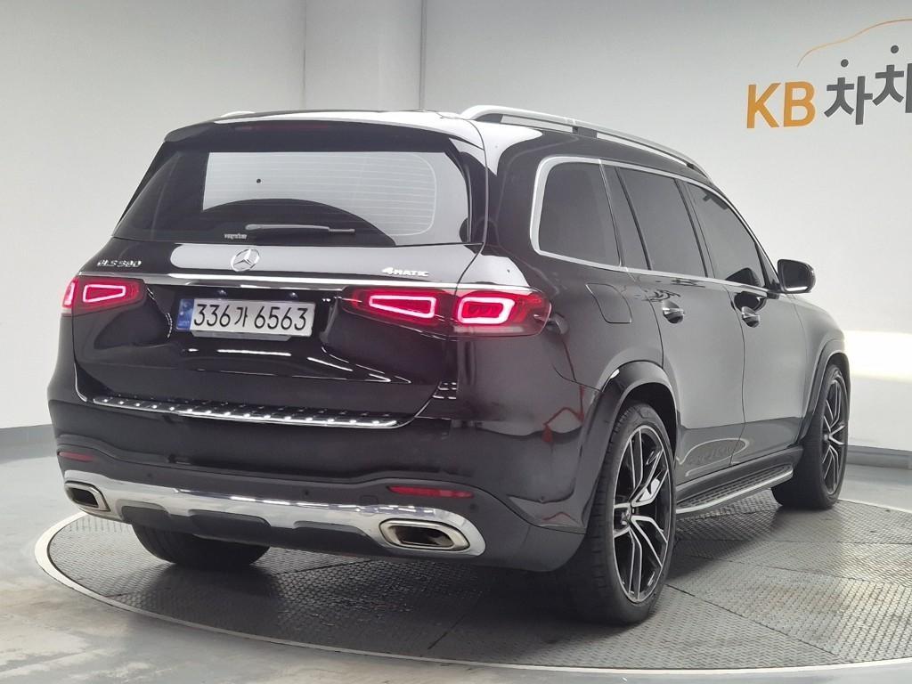 Mercedes Benz GLS Class - Vista 3