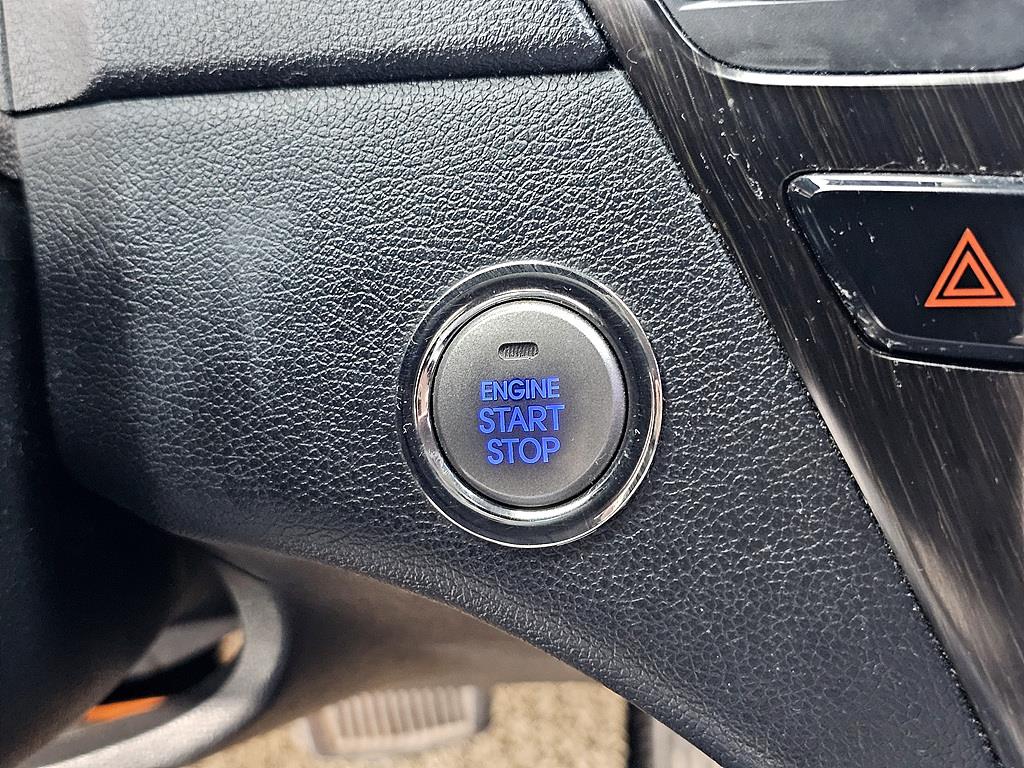 HYUNDAI Sonata - Vista 12