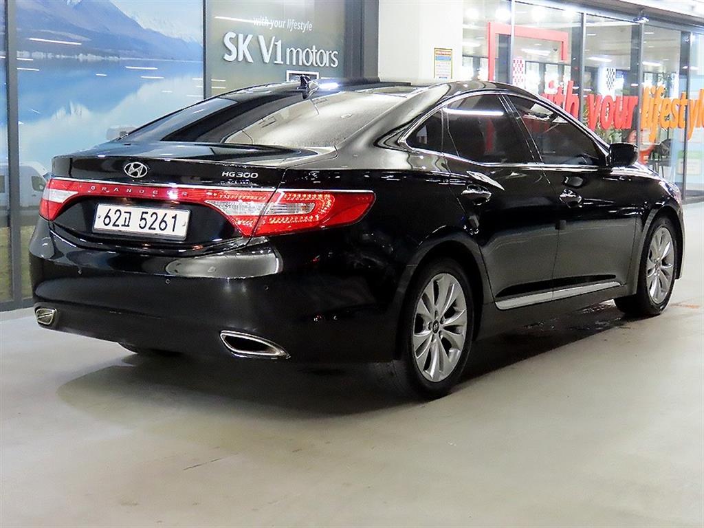 HYUNDAI Grandeur - Vista 4