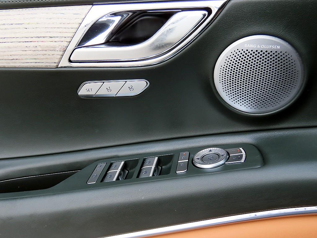 Genesis GV80 - Vista 12
