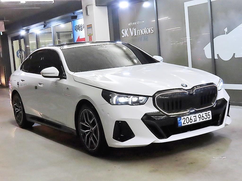 BMW 5 Series 2024 - Importación desde Corea - HF Imports Iquique - Foto 1