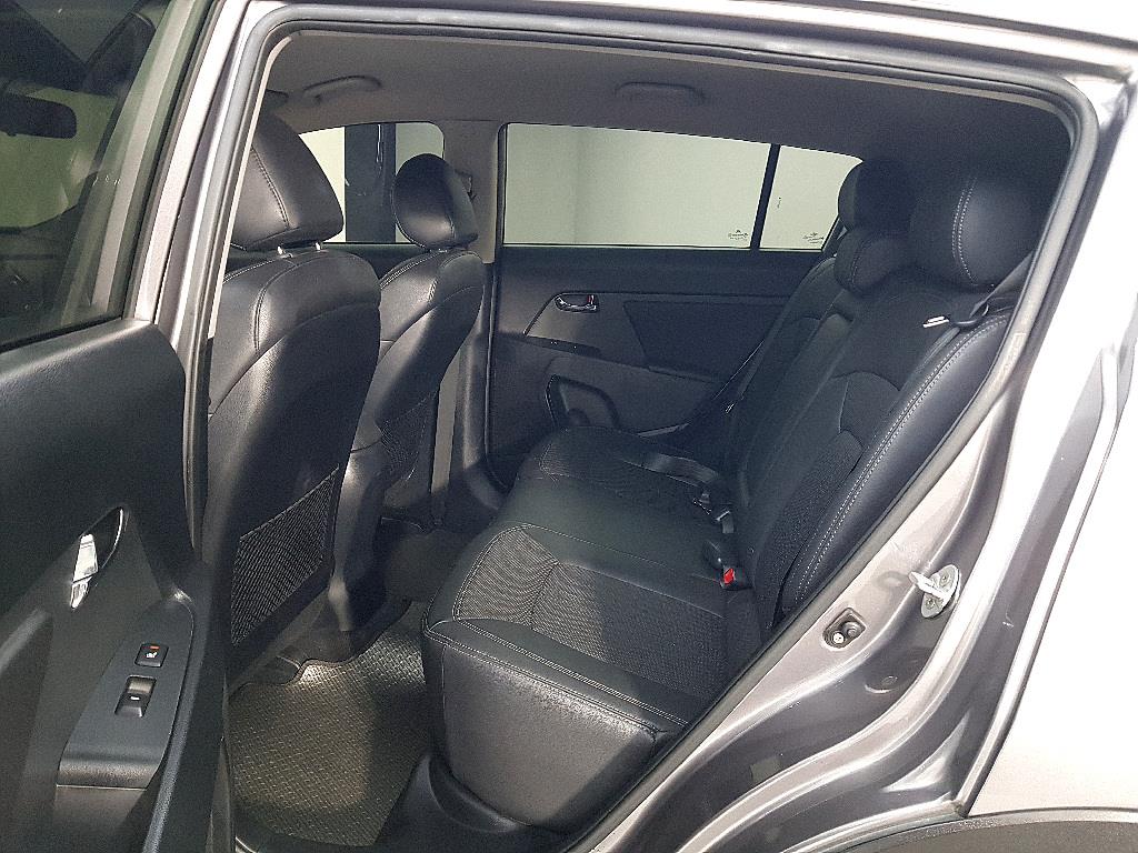 KIA Sportage - Vista 9