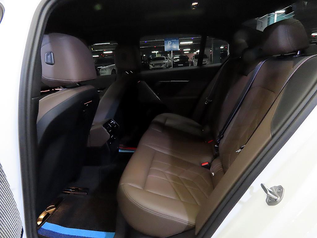 BMW 5 Series - Vista 7