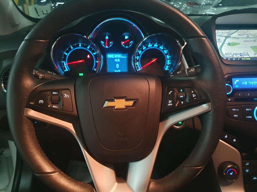 Chevrolet Cruise 2014 Blanco - Importación desde Corea - HF Imports Iquique - Foto 17