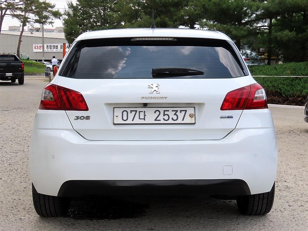 Peugeot 308 - Vista 4