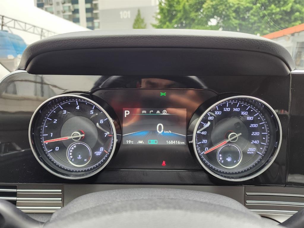 HYUNDAI Grandeur - Vista 8