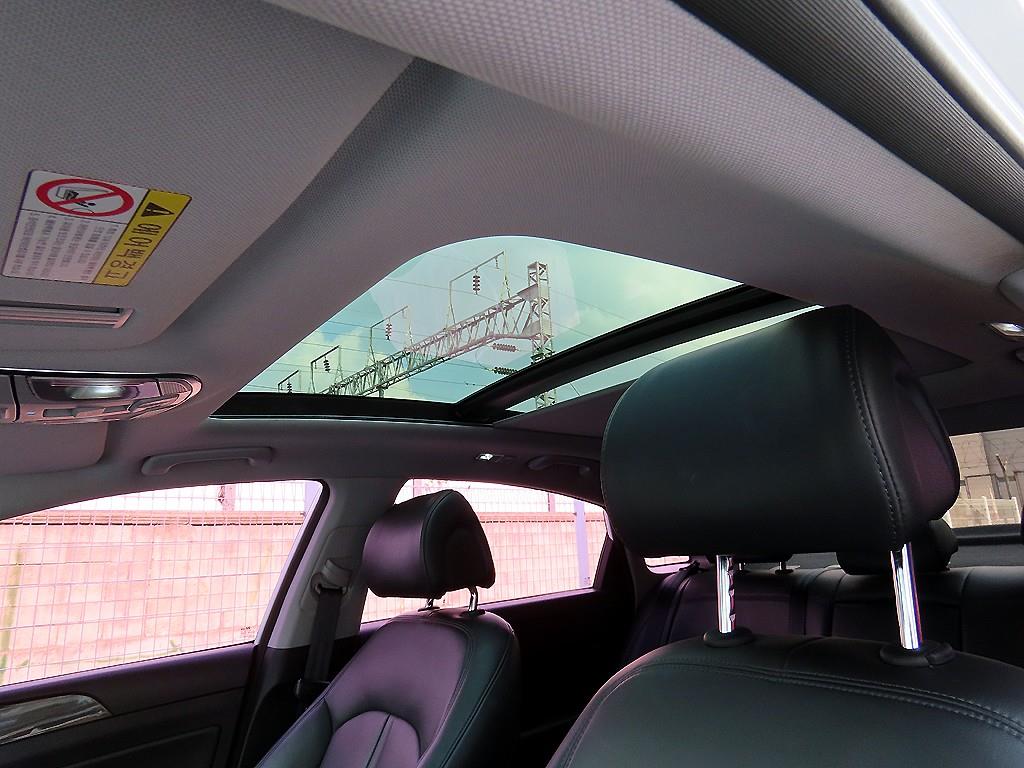 HYUNDAI Sonata 2015 Blanco - Importación desde Corea - HF Imports Iquique - Foto 18