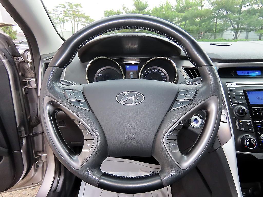 HYUNDAI Sonata - Vista 8
