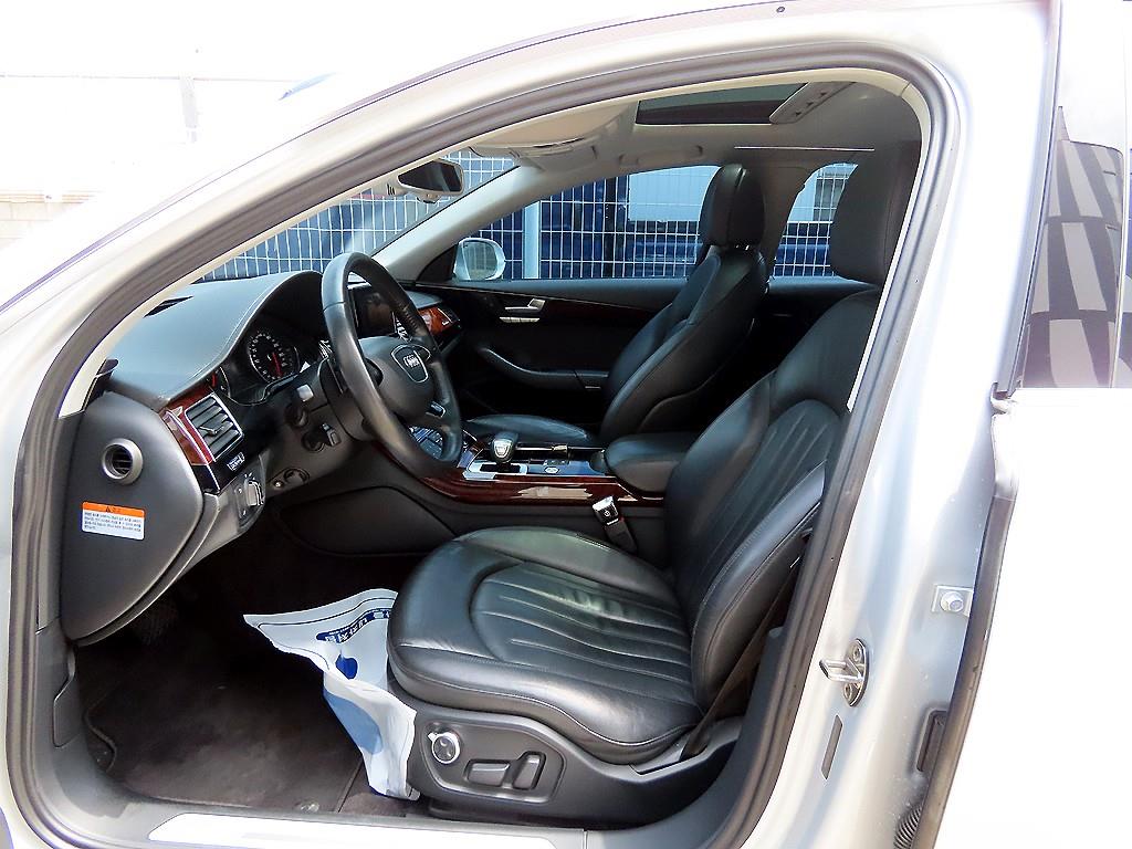 Audi A8 - Vista 5