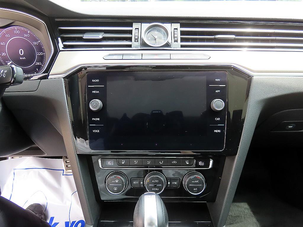 Volkswagen Arteon 2019 Blanco - Importación desde Corea - HF Imports Iquique - Foto 13