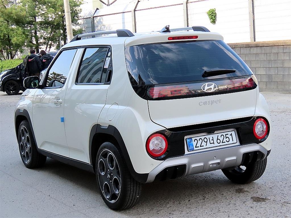 HYUNDAI Casper - Vista 3