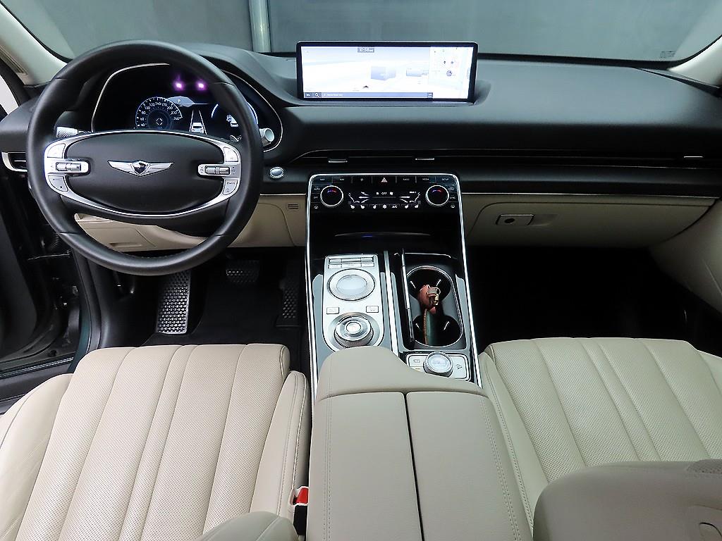 Genesis GV80 - Vista 7