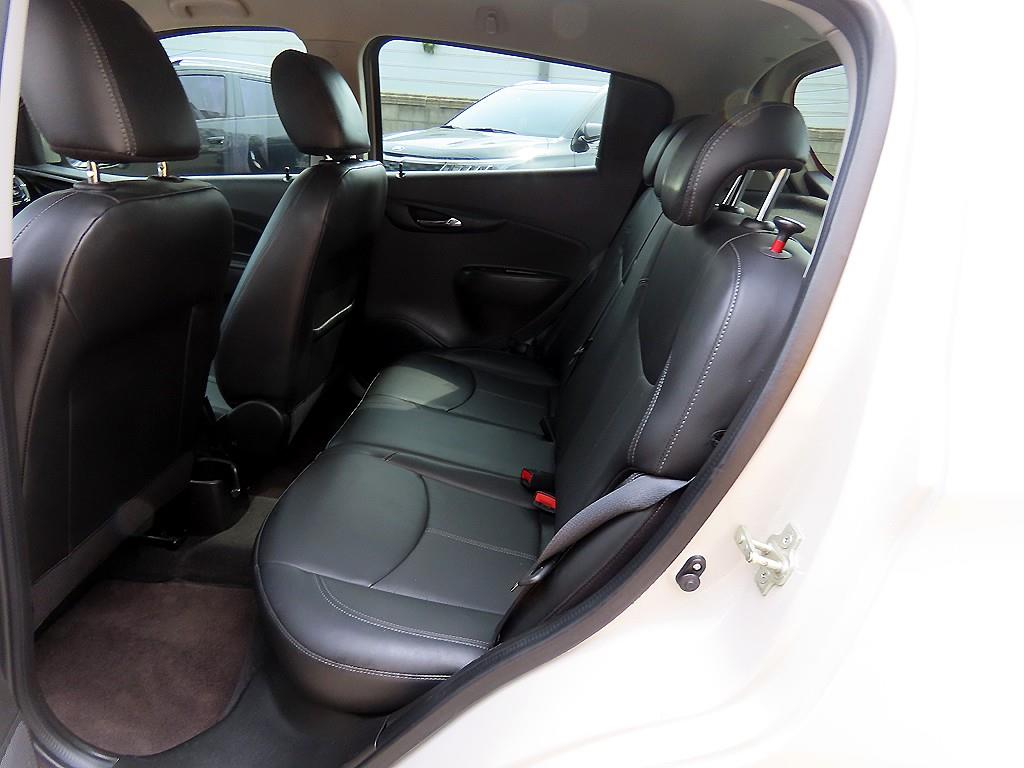 Chevrolet Spark - Vista 6