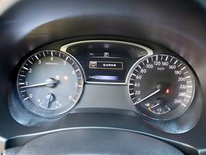 Nissan Altima - Vista 12