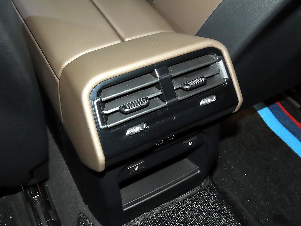 BMW 5 Series 2024 - Importación desde Corea - HF Imports Iquique - Foto 14